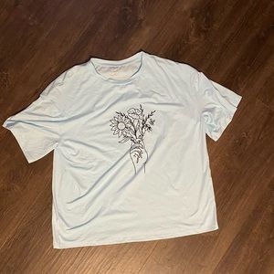 Light blue oversized t-shirt, size XL